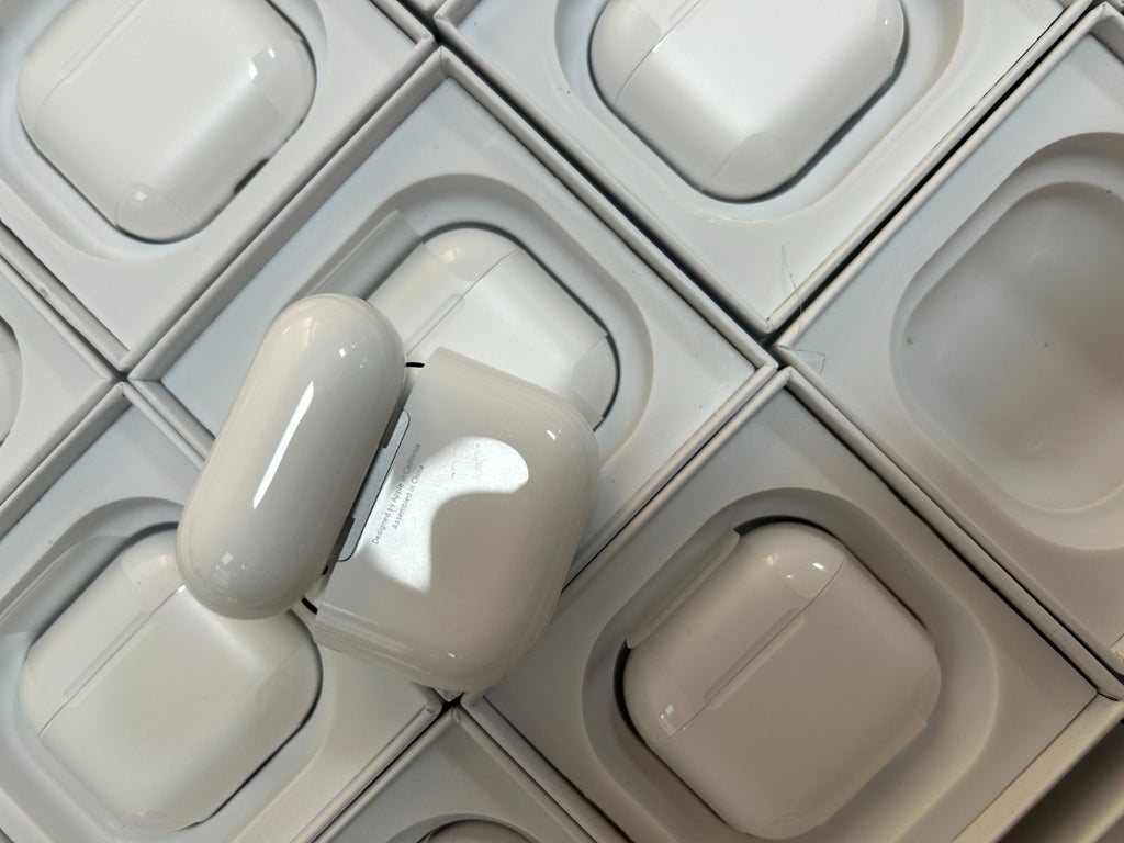 Apple AirPods 4 con Cancellazione Attiva del Rumore – Ricondizionate a Nuovo con Confezione Originale