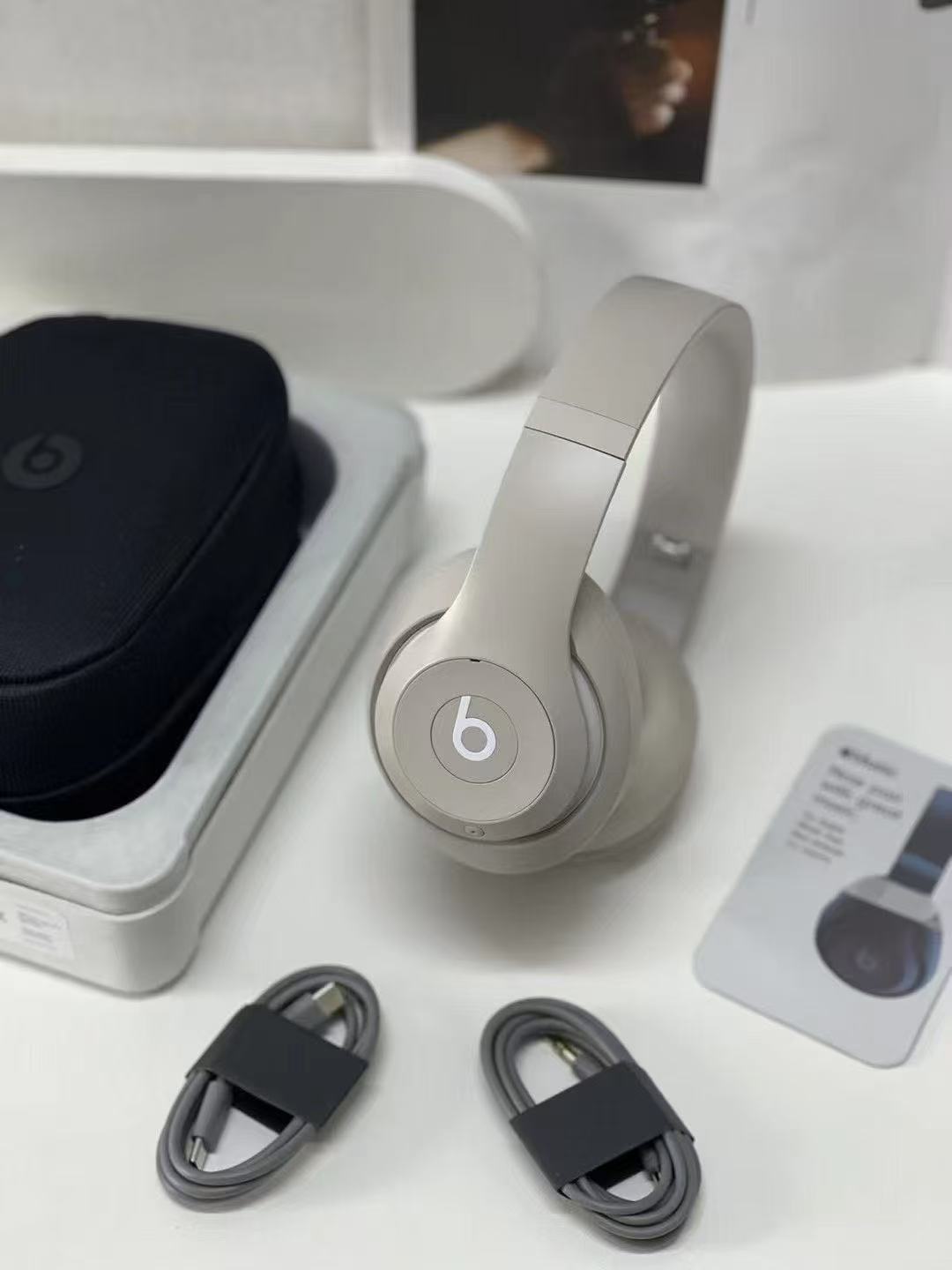 Beats Studio Pro – Cuffie Wireless Ricondizionate a Nuovo con Confezione Originale e Accessori (5 Colori)